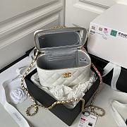 Chanel Vanity Case Top Handle White Pink 17x9.5x8cm - 3