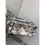 Dior Medium Book Tote White Multicolor Mexico Embroidery 36 x 27.5 x 16.5 cm - 2