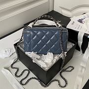 Chanel Vanity Case 23K Blue Lambskin 17x9.5x8cm - 4