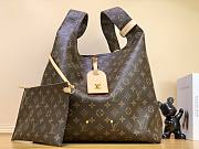 Louis Vuitton LV Atlantis GM Monogram 34 x 34 x 13.5 cm - 1