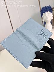 Louis Vuitton LV Pocket Organizer Cloud Blue 7.5 x 11.1 x 1 cm - 2