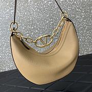 Valentino Garavani Guitar Rockstud Hobo Bag Beige 29x23x11cm - 3