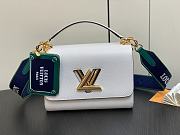 Louis Vuitton LV Twist MM White Calfskin 23 x 17 x 9.5 cm - 1