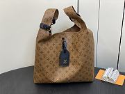 Louis Vuitton LV Atlantis GM Monogram Brown 34 x 34 x 13.5 cm - 1