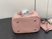 Louis Vuitton LV Blossom PM Pink 20 x 20 x 12.5 cm - 6