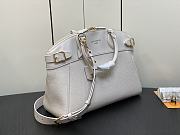 Louis Vuitton LV Lock It MM White 36 x 29 x 15 cm - 5