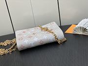 Louis Vuitton LV Pochette Coussin Cream 20x14x8cm - 3