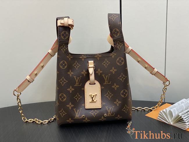 Louis Vuitton Atlantis BB Monogram 17x17x7cm - 1