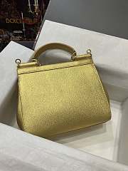 Dolce & Gabbana Medium Sicily Handbag In Dauphine Leather Gold 25x20x12cm - 3