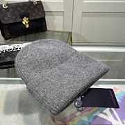 Louis Vuitton LV Cashmere Ahead Beanie Grey - 3