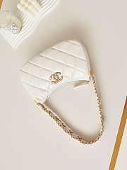 Chanel 23K Hobo Bag Lambskin Gold Metal White 23.5x13.5x5.3cm - 3