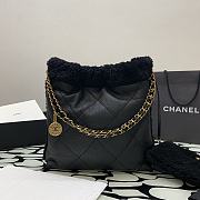 Chanel Handbag 22 Black Shearling 35x37x7cm - 3