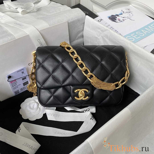 Chanel Small Flap Bag Lambskin & Gold Black 21x17x6cm - 1