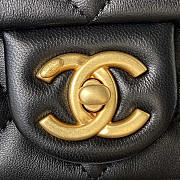 Chanel Small Flap Bag Lambskin & Gold Black 21x17x6cm - 3