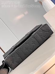 Louis Vuitton LV Trunk Messenger Taurillon Monogram Black 24 x 18 x 5.5 cm - 2