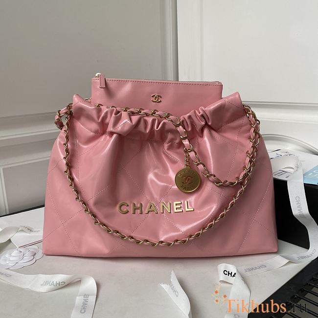 Chanel 22 Handbag Pink 30x45x8cm - 1