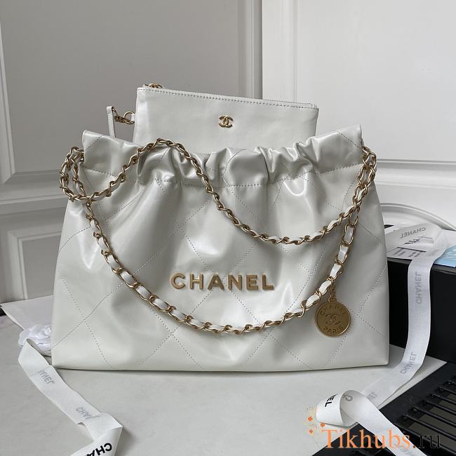 Chanel 22 Handbag White 30x45x8cm - 1