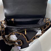 Chanel 23k Flap Bag Black Gold 13.5x20.5x5cm - 2