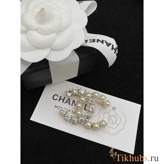 Chanel CC Pearls Diamonds Brooch - 1