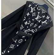 Louis Vuitton LV Reversible Zipper Sleeve Hooded Wrap Coat Black - 3