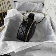 Chanel 23C Quilted Half Moon Vanity Black Lambskin 16x12x6cm - 2