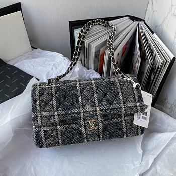 Chanel Classic Medium Flap Bag Tweed 25cm
