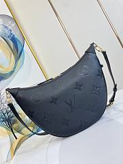 Louis Vuitton LV Loop Bag Hobo Black 38 x 26 x 10 cm - 5