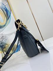 Louis Vuitton LV Loop Bag Hobo Black 38 x 26 x 10 cm - 3
