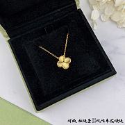 Van Cleef Arpels Gold Necklace 02 - 5