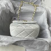 Chanel Bag White Gold Bag 16x12x6cm - 3