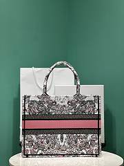 Dior Medium Book Tote White and Pastel Pink Butterfly 36cm - 6