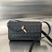 Bottega Veneta Mini Andiamo Cross-Body Bag Black 21.5x13.5x4.5cm - 1