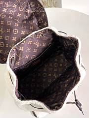 Louis Vuitton Ski Backpack Cream Brown Shearling 31 x 31 x 17 cm - 6