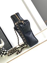 Chanel Star Handbag Lambskin Gold Black 22.5 × 22.5 × 6 cm - 3