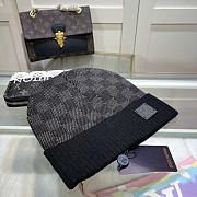 Louis Vuitton LV Petit Damier Hat Grey - 4