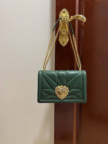Dolce & Gabbana Quilted Devotion Green Bag 26x18x7.5cm