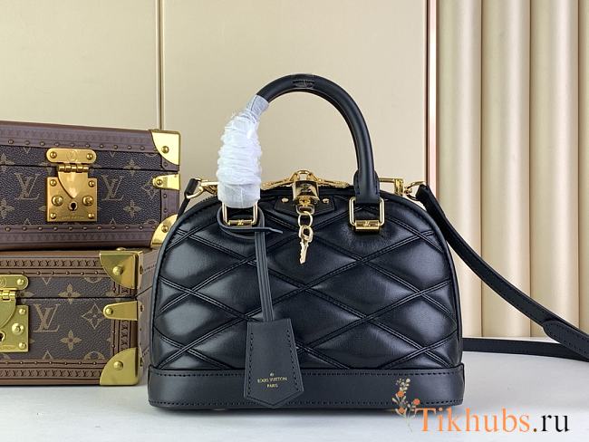 Louis Vuitton LV Alma Black BB 23.5 x 17.5 x 11.5 cm - 1