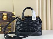 Louis Vuitton LV Alma Black BB 23.5 x 17.5 x 11.5 cm - 3