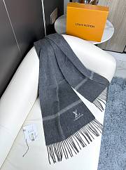 Louis Vuitton LV Grey Scarf 35x180cm - 2