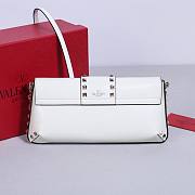 Valentino Garavani Rockstud Brushed Calfskin White Shoulder Bag 26x13x7cm - 3