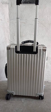 Rimowa 972 Silver Luggage - 4