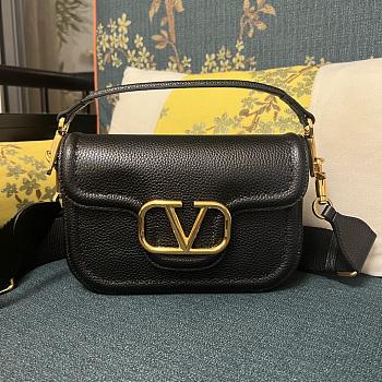 Valentino Garavani Alltime Grainy Calfskin Shoulder Bag Black 23.5 x 18 x 8 cm