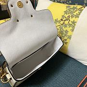 Valentino Garavani Alltime Grainy Calfskin Shoulder Bag White 23.5 x 18 x 8 cm - 6