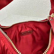 Miu Miu Wander Matelassé Zipped Shoulder Bag Red 20x6x17cm - 3