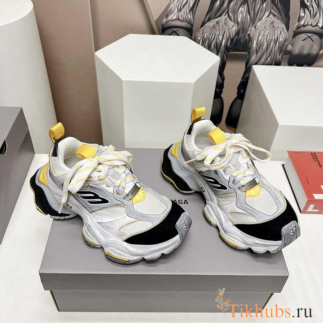 Balenciaga Cargo Sneakers In White And Yellow - 1