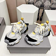 Balenciaga Cargo Sneakers In White And Yellow - 2