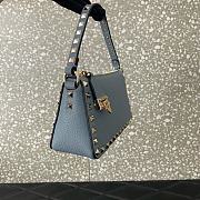 Valentino Garavani Grained Leather Blue Rockstud Bag 19x13x7cm - 4