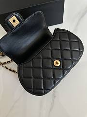Chanel Small Bag With Handle Black Lambskin 20.5x11.5x5.5cm - 3