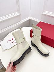 Valentino Garavani White One Stud Beatle Leather Boots - 5