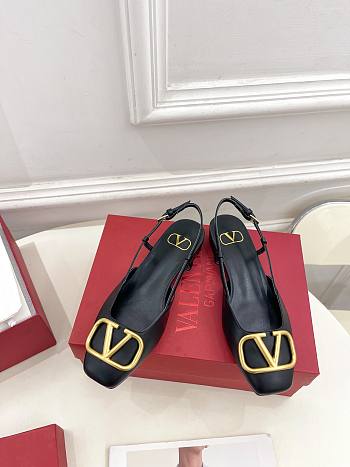 Valentino Garavani Roman Stud Black Gold Flat